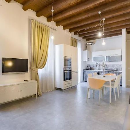 Al Castello Apartament Werona