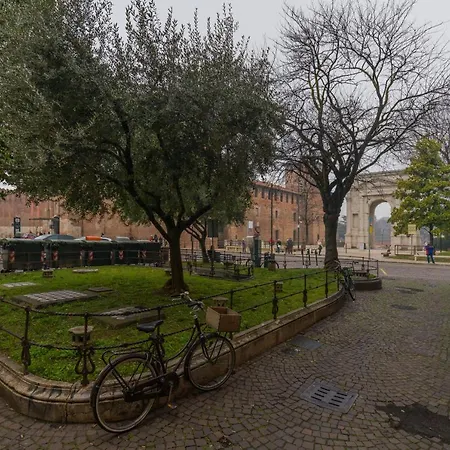 Al Castello شقة